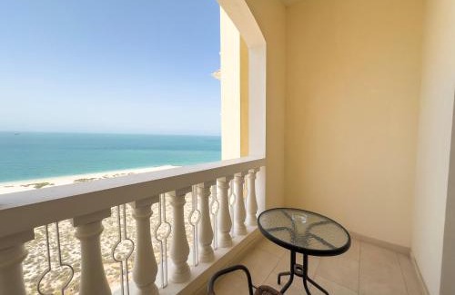 Al Hamra Village Apartment | Al Hamra Village Blue Collection Holiday Homes