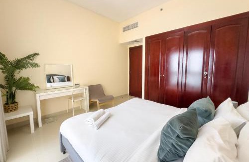 Al Hamra Village Apartment | Al Hamra Village Blue Collection Holiday Homes