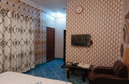 Hyderabad House | Al Madina Guest House