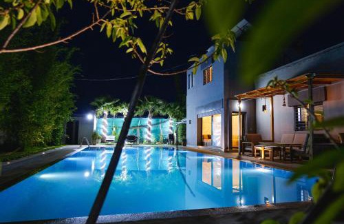 La Ville Haute Villa | Al Nakheel - Ferme Spacieuse avec Grande Piscine Privée et Espace Vert