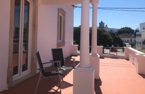 Castanheira de Pera House | AL & Snack Bar Éden
