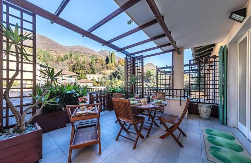 Gardone Riviera Apartment | Al Vittoriale 3 by Wonderful Italy