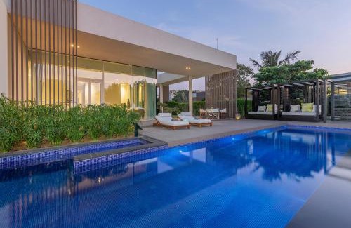 Ajman Resort | Al Zorah Beach Resort