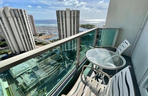 Ala Moana Apartment | Ala Moana Hotel 31st floor