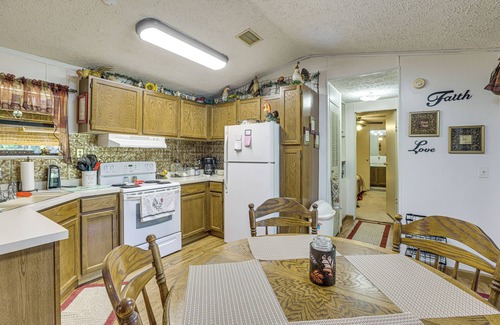 Catherine House | Alabama River Retreat: Dock, Fire Pit, Grill!