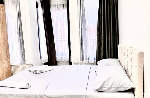 Kumkapi Apartment | Alaca suit