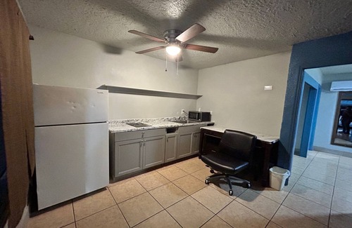 Merritt Island Hotel | Aladdin Motel By OYO Merritt Island