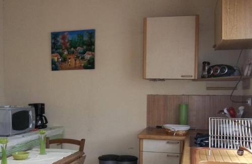Chatillon-sur-Broue House | Alaguyauder La Chambre