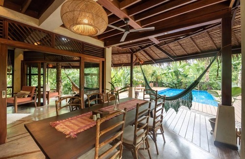 General Luna Villa | Alaia Hideaway