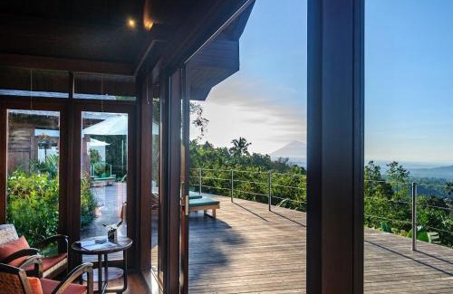Penebel Ski Chalet | Alam Mountain