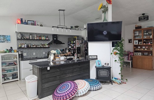 Deltona Lakes House | Alameda Homestay.n