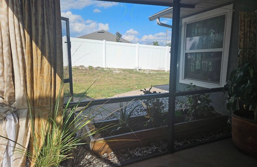 Deltona Lakes House | Alameda Homestay.n