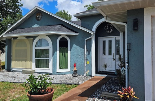 Deltona Lakes House | Alameda Homestay.n