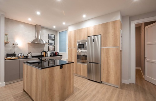 Bilbao City Centre Apartment | Alameda Recalde Centro (Luxury Apartment)