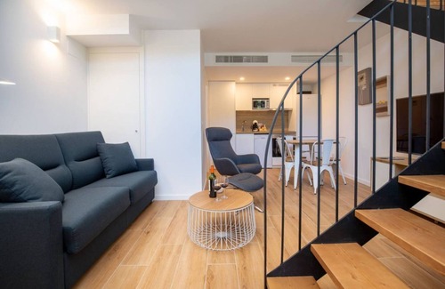 Penya-roja Apartment | Alameda suites loft 2
