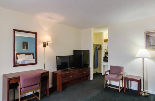 Gillette Hotel | Alamo Inn & Suites