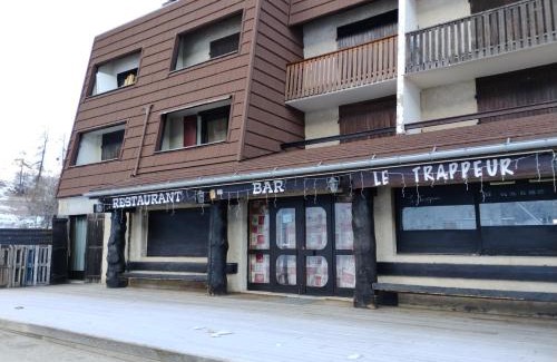 Enchastrayes Apartment | Alaris