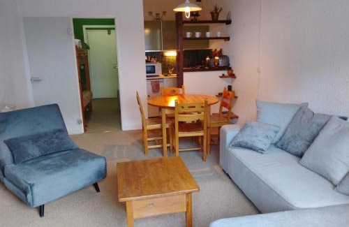 Enchastrayes Apartment | Alaris