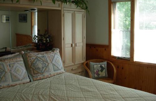Eagle River Bed & Breakfast | Alaska Chalet Bed & Breakfast