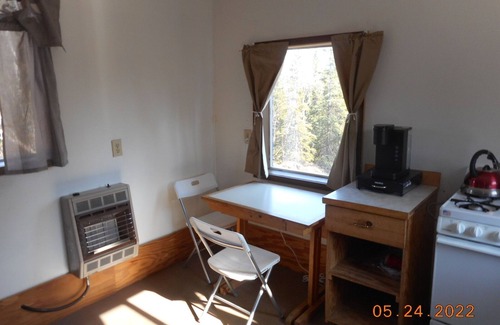 Healy Cabin | Alaska secluded Cabin , just 15 minutes from Denali National Park Entrance.