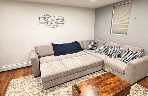 Russian Jack Park Apartment | Alaskan Retreat