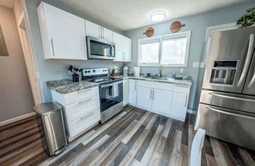 Turnagain Apartment | Alaskan Wilderness Escape [14]