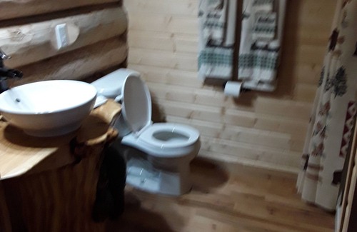 Sterling Cabin | Alaskan Wooden Bear Cabins - Denali Cabin