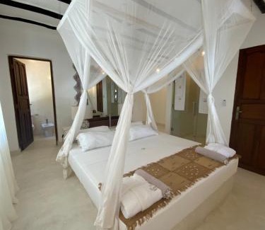 Gede Hotel | Alawi Home
