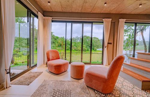 Vayittiri Villa | Alaya Boutique Villa with Dam View by VOYE HOMES