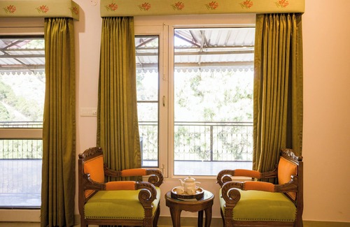 Kasauli Apartment | Alaya Stays Captains Nest 3 BHK Retreat With Garden & Scenic Views