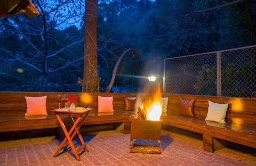 Kuthar Villa | Alaya Stays Kasauli Woods Cottage 3 BHK Retreat with Outdoor Lounge & Balcony