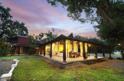 Muhamma Villa | Alaya Stays Vembanad House Heritage Lakeside Villa with Garden
