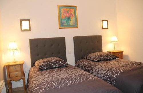 Bitry House | Alba Cottage