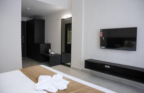 Kunnamkulam Hotel | Alba Regency