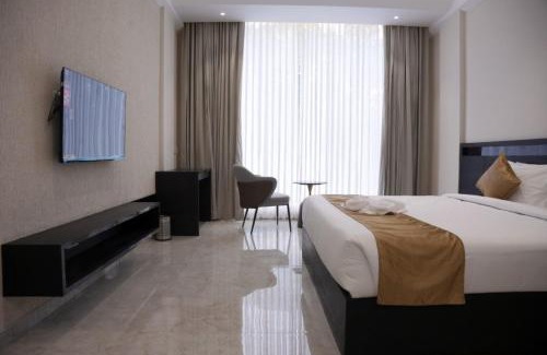 Kunnamkulam Hotel | Alba Regency