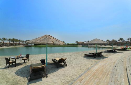Sitra Resort | AlBander Hotel & Resort
