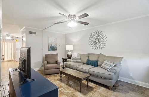 Albany Apartment | Albany Retreat