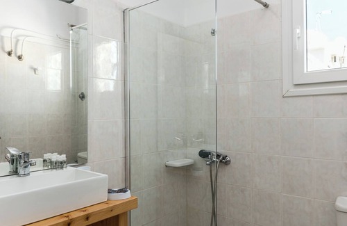 Ipsos Apartment | Albatross Seaview Apartment by Konnect, Ipsos