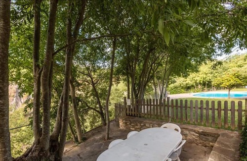 Salas de Pallars Apartment | Alberg La Solana - B23 - Suite Double Room (2 guests)