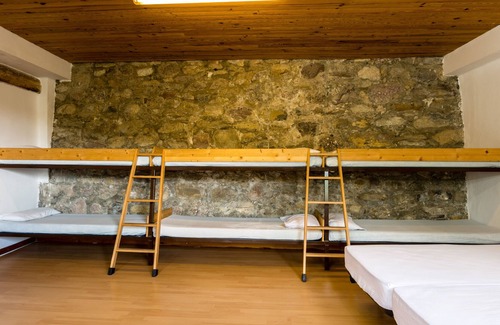 Salas de Pallars Apartment | Alberg La Solana - B10 - Group/Family Room (6-8 adults)