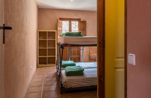 Salas de Pallars Apartment | Alberg La Solana - B12 - Habitación Cuádruple - 2 Literas Extensibles (4 Adultos)