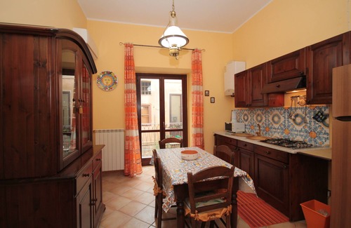 Albergheria Apartment | Albergheria House (apartment in the old town)
