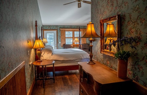 Windham Bed & Breakfast | Albergo Allegria Hotel & Breakfast Restaurant