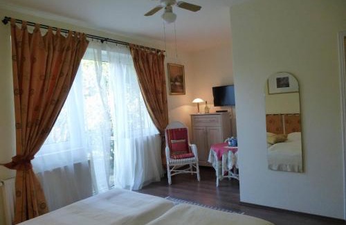 Balatongyorok Hotel | Albergo Giardino
