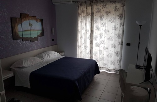 Vallecrosia Hotel | Albergo Piccolo Paradiso