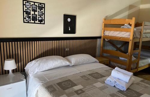 Santi Cosma e Damiano Hotel | Albergo Ristorante Bar Pizzeria La Lanterna