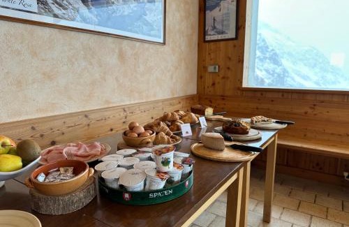 Gressoney-la-Trinite Hotel | Albergo Ristoro Sitten - 2300 mt