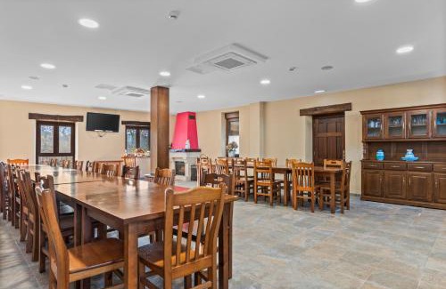 Pivierda House | Albergue El Colmado