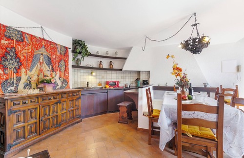 Carciano Apartment | Albert Castle Apt, Baveno, Italy