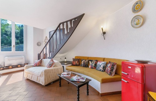 Carciano Apartment | Albert Castle Apt, Baveno, Italy
